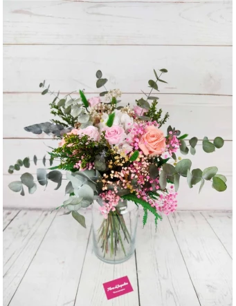 Ramo de flores preservadas pastel