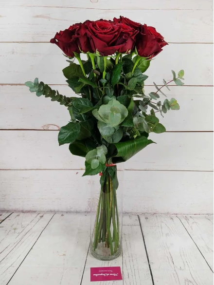 Bouquet de rosas rojas largas