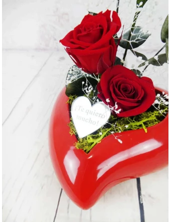 El Detalle Perfecto con Rosas Preservadas