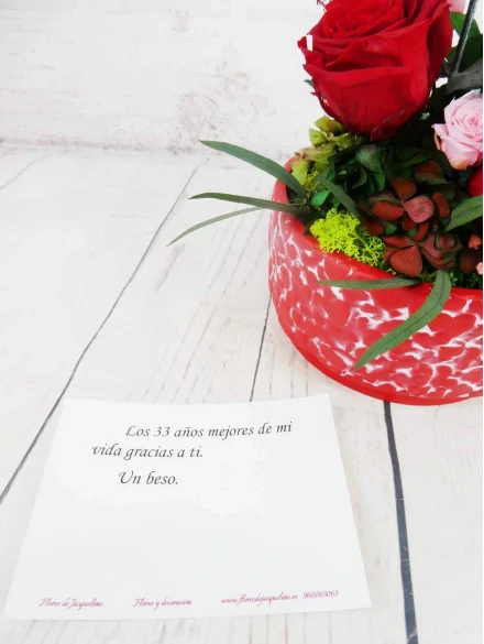 Rosas Preservadas en Cerámica