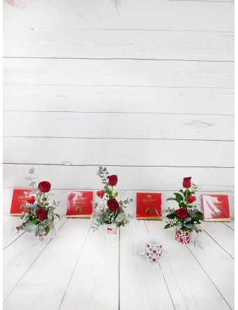 Taza Rosas Rojas & Bombones Caja Roja