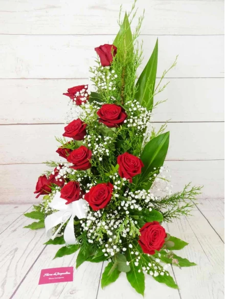 Abanico de 12 rosas rojas